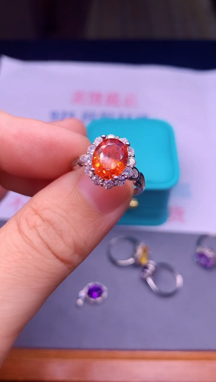 【闪购商品】蓝宝石戒指银S925镶嵌............