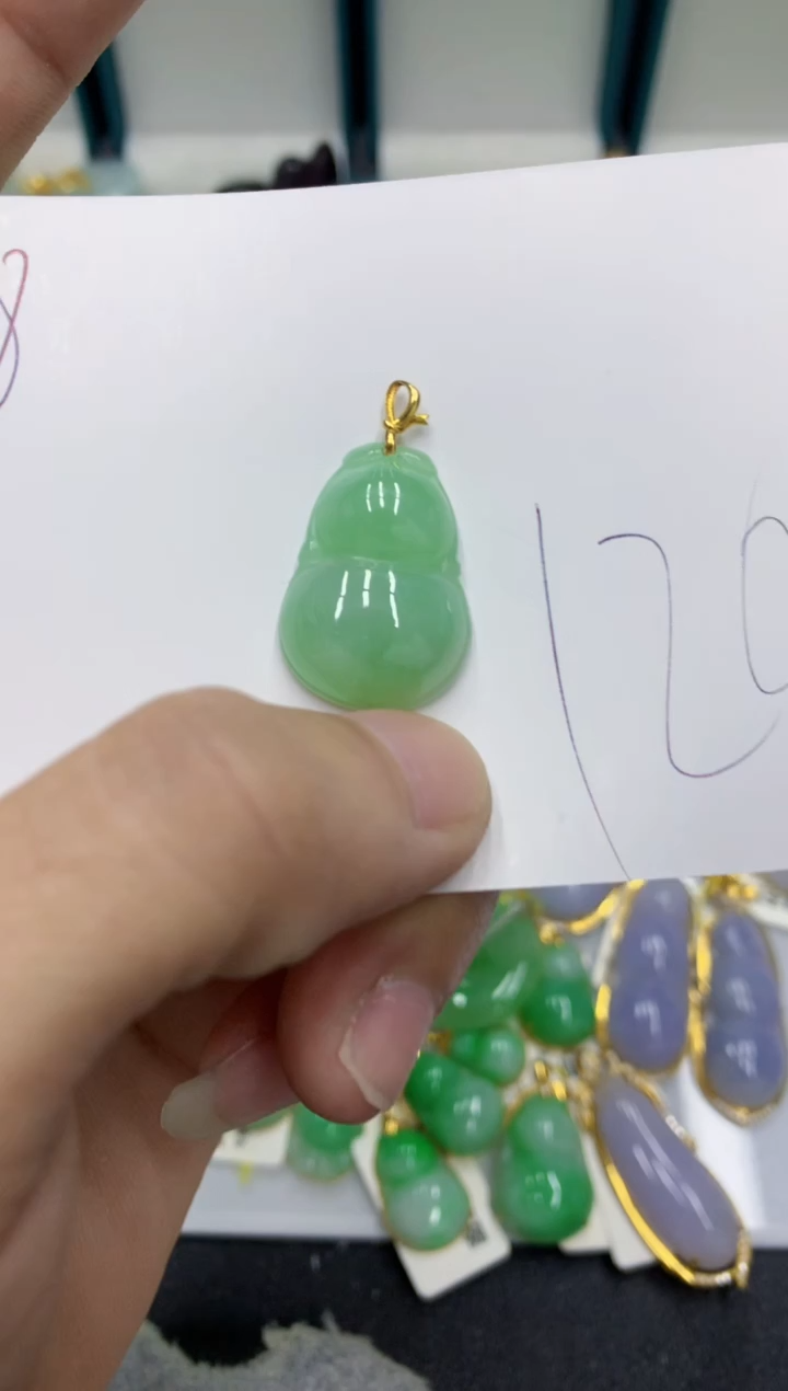 【闪购商品】翡翠颈饰18K金镶嵌翡翠