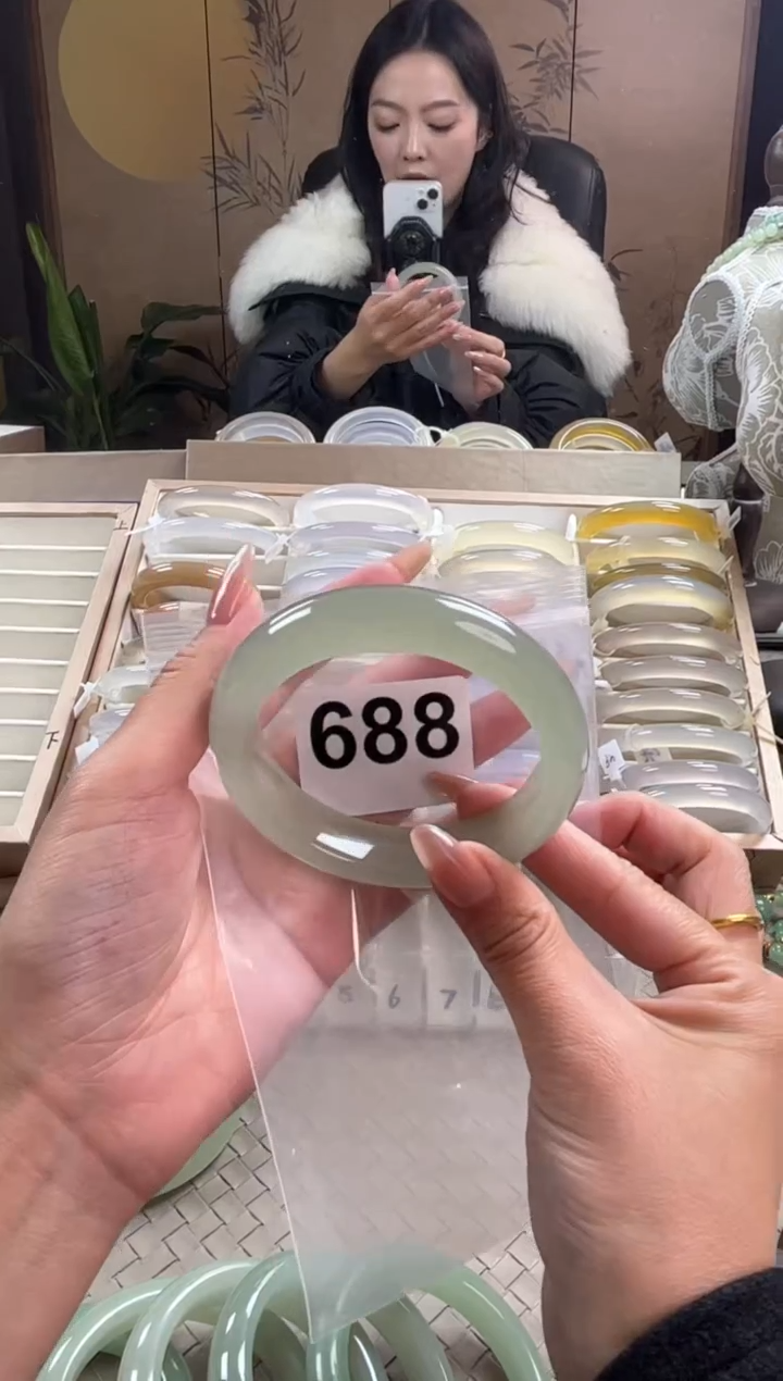 未镶嵌手镯石英质玉ˇ**ˇ688