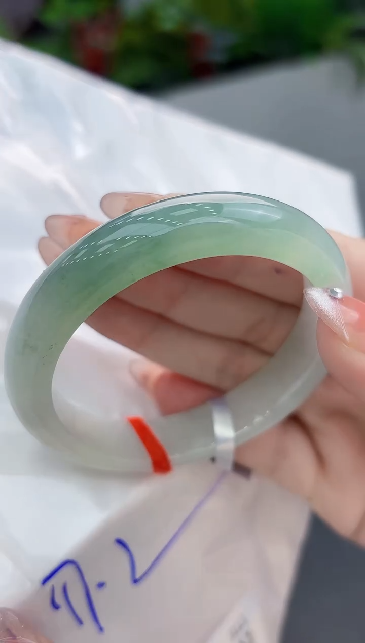 【闪购商品】翡翠手镯未镶嵌翡翠手镯