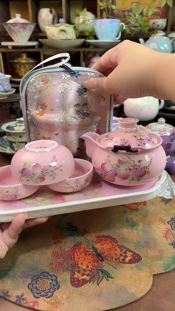 1壶3杯1个包包1个茶盘