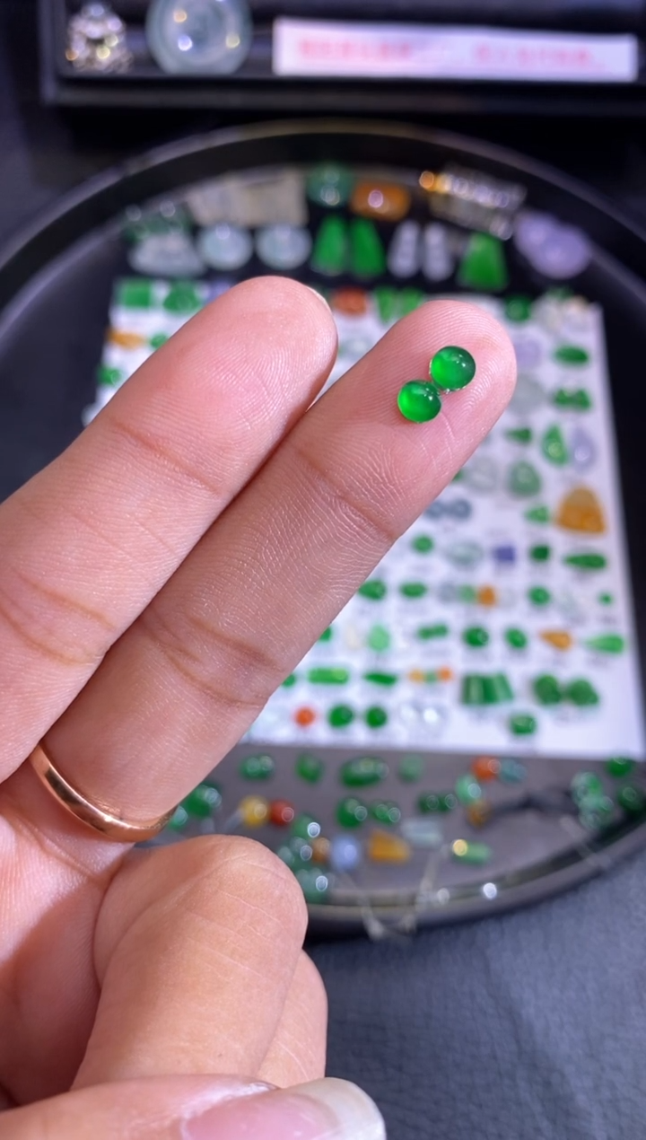 未镶嵌挂件翡翠蛋