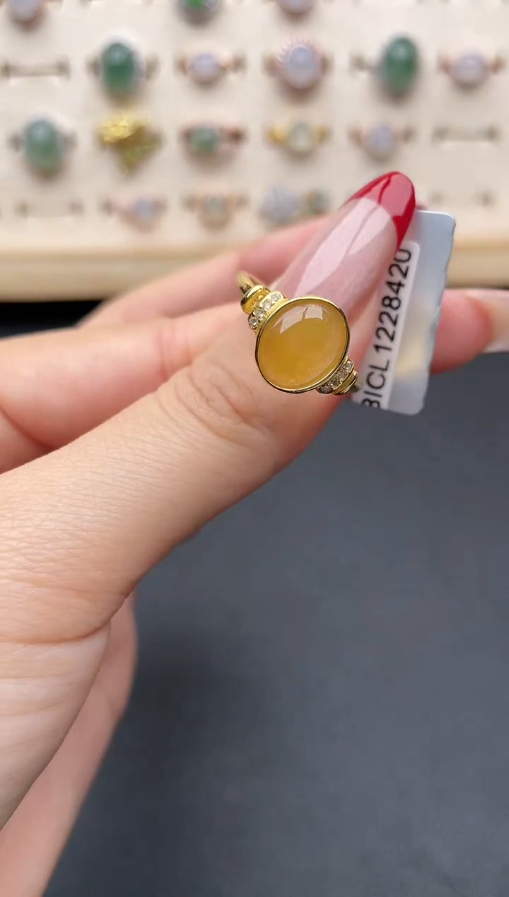 【闪购商品】翡翠戒指银S925镶嵌一物一证一礼盒