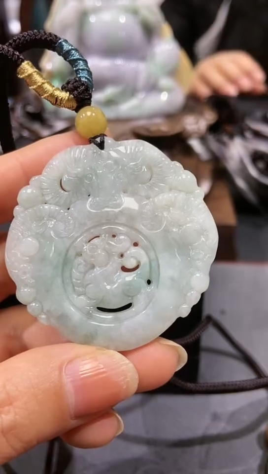 颈饰未镶嵌翡翠“**”翡翠