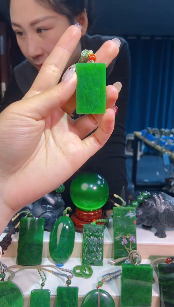 【闪购商品】和田玉挂件未镶嵌1