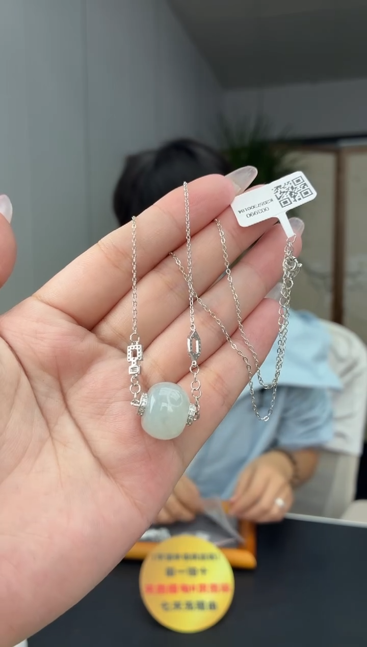 颈饰银S925镶嵌翡翠111111111