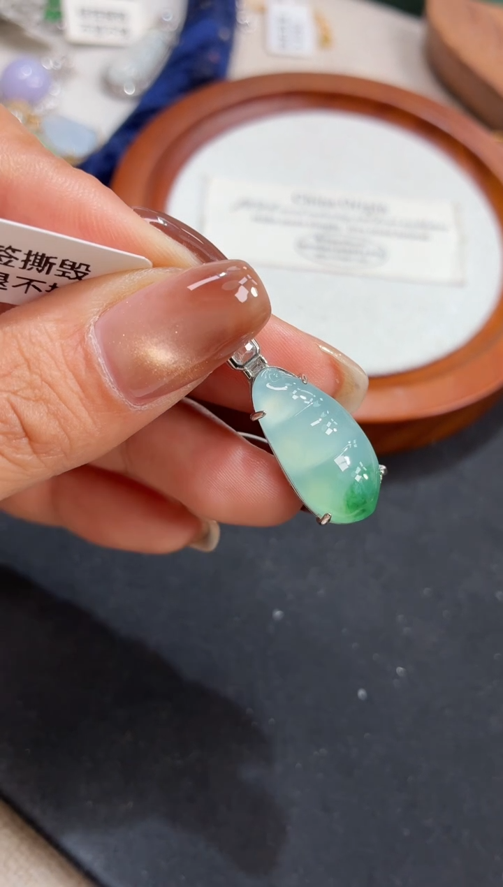 吊坠(不含链)银S925镶嵌翡翠【挽石珠宝】豆子