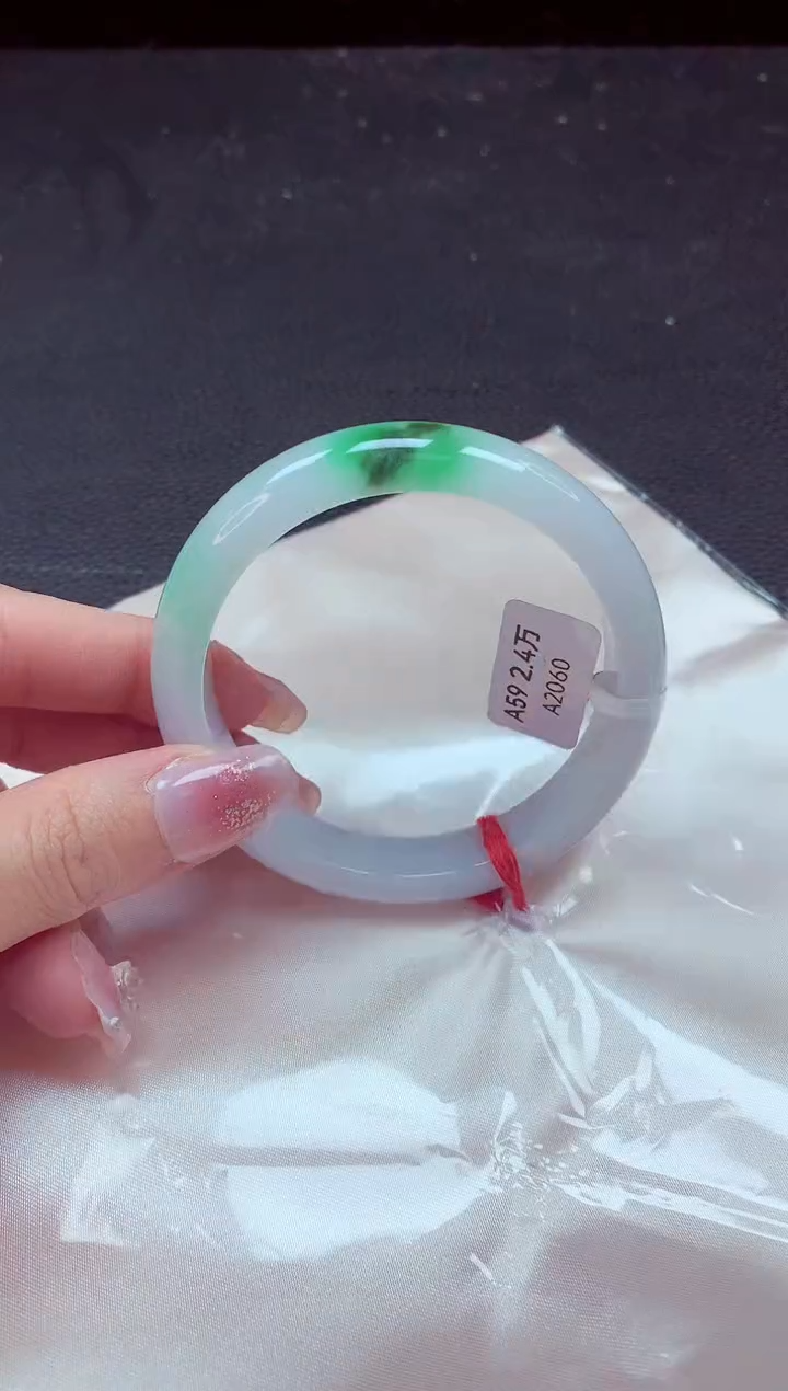 【闪购商品】翡翠手镯未镶嵌镯子59+