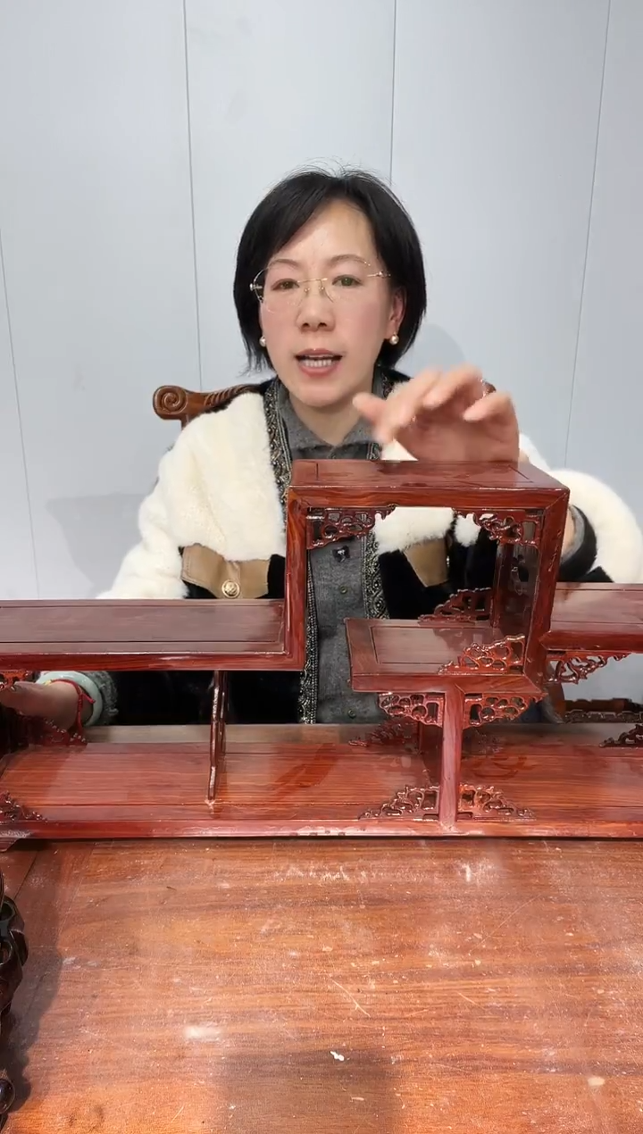 木自**子瑕疵处理 小叶红檀博古架