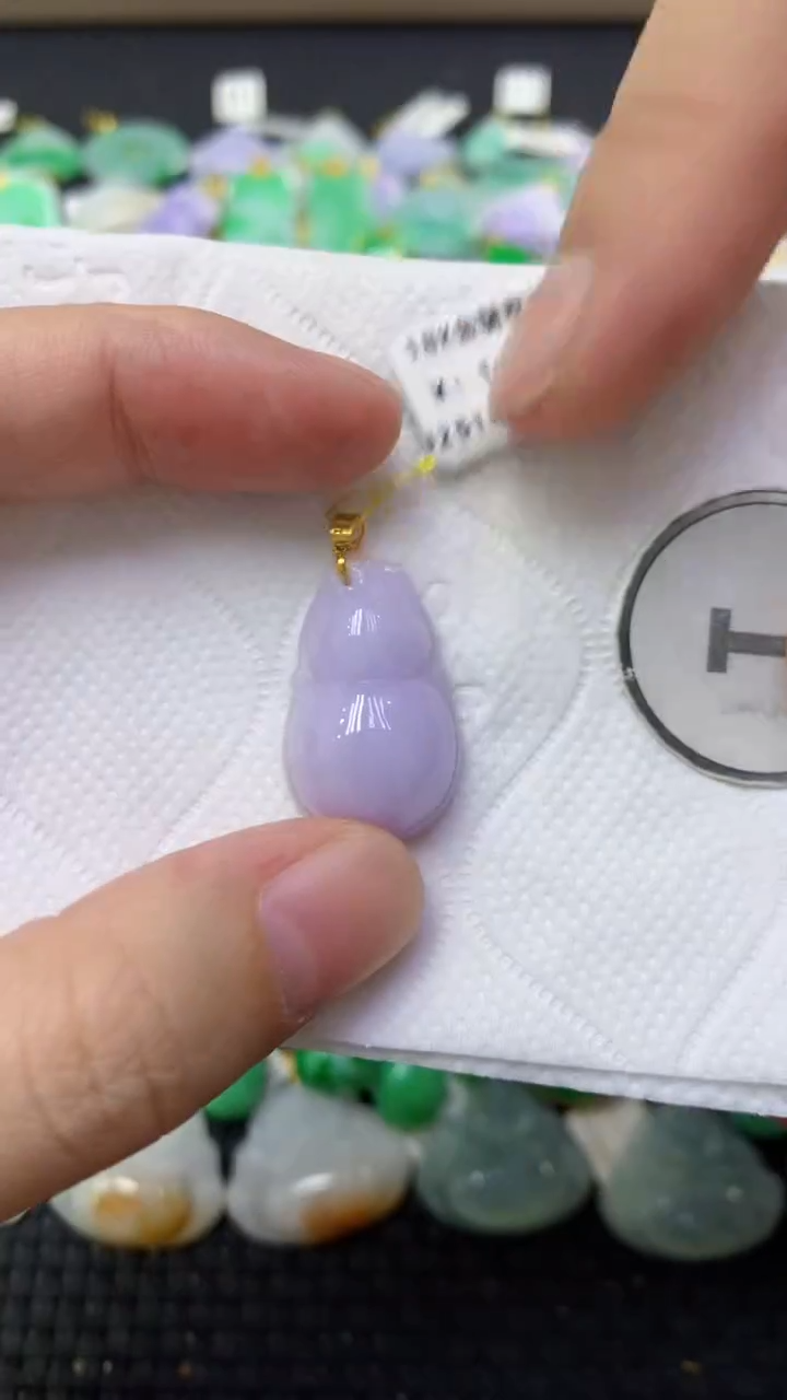 颈饰18K金镶嵌翡翠天然缅甸翡翠A货