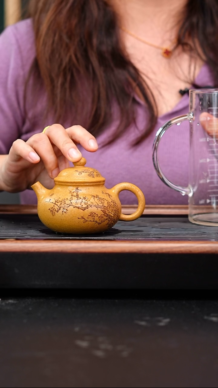 茶壶紫砂全手工金黄段容天刻绘花鸟