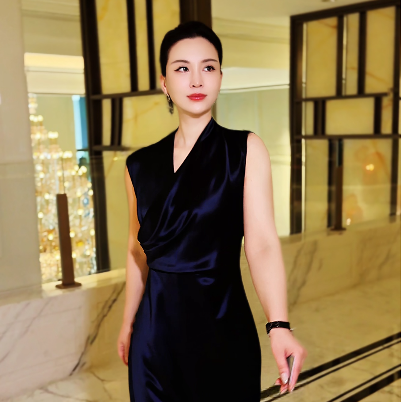 【NNC】“优雅永恒”睿智蓝无袖显瘦侧开叉V领醋酸黑色气质连衣裙长款