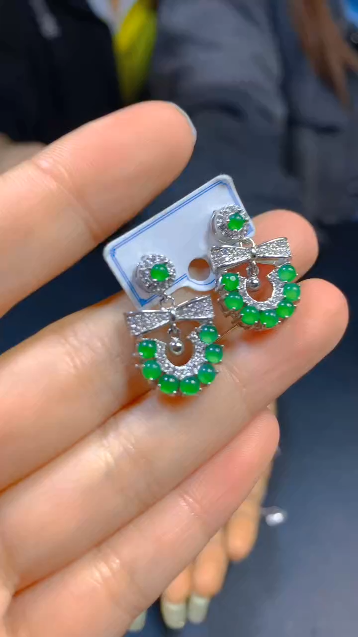 【闪购商品】翡翠耳饰未镶嵌0095537371多样性发一