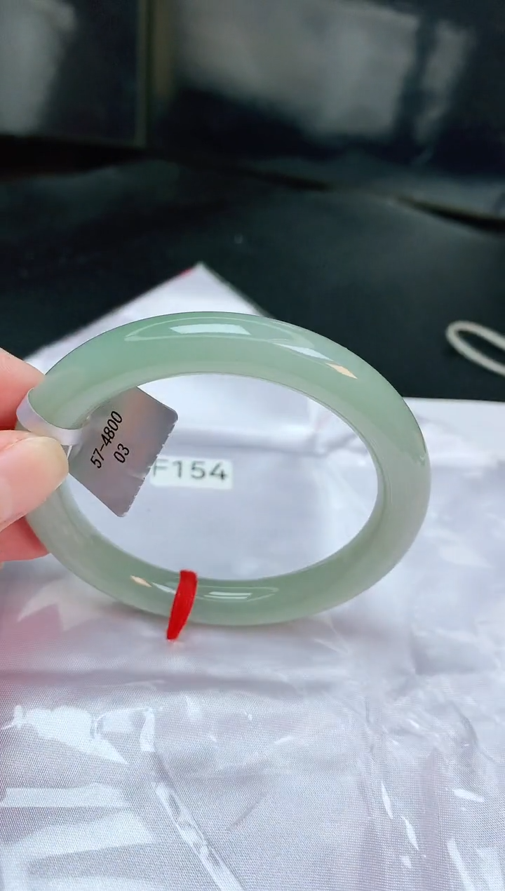 【闪购商品】翡翠手镯未镶嵌缅甸天然A货翡翠