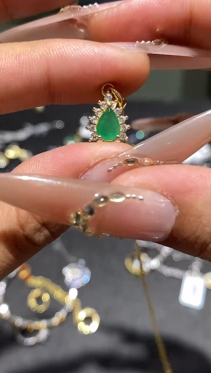 颈饰银S925镶嵌祖母绿吊坠