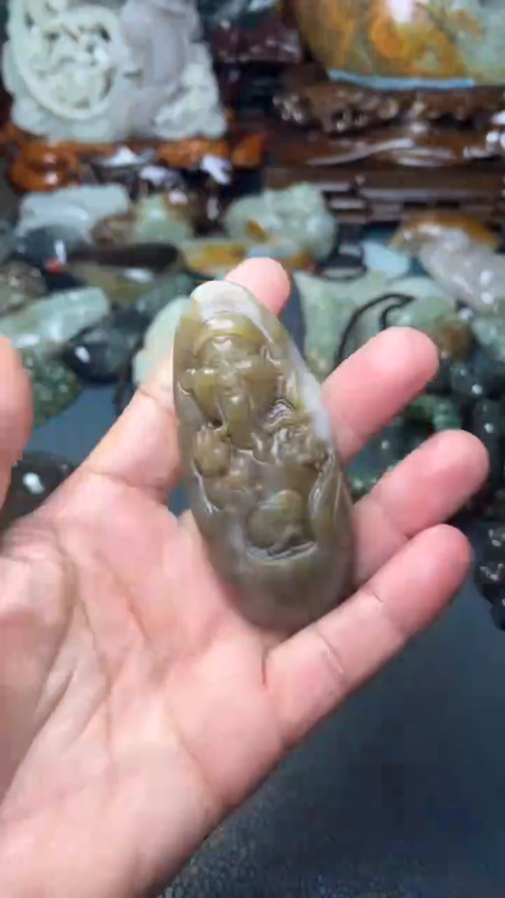 未镶嵌和田玉把件-