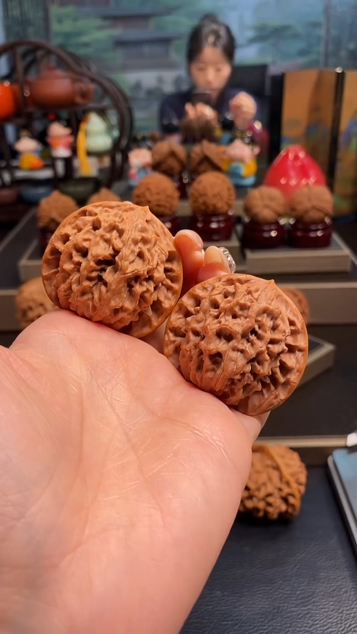 【闪购商品】文玩核桃把件K34蟠龙纹44