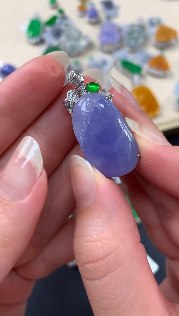 【闪购商品】翡翠吊坠(不含链)18K金镶嵌A107|29800