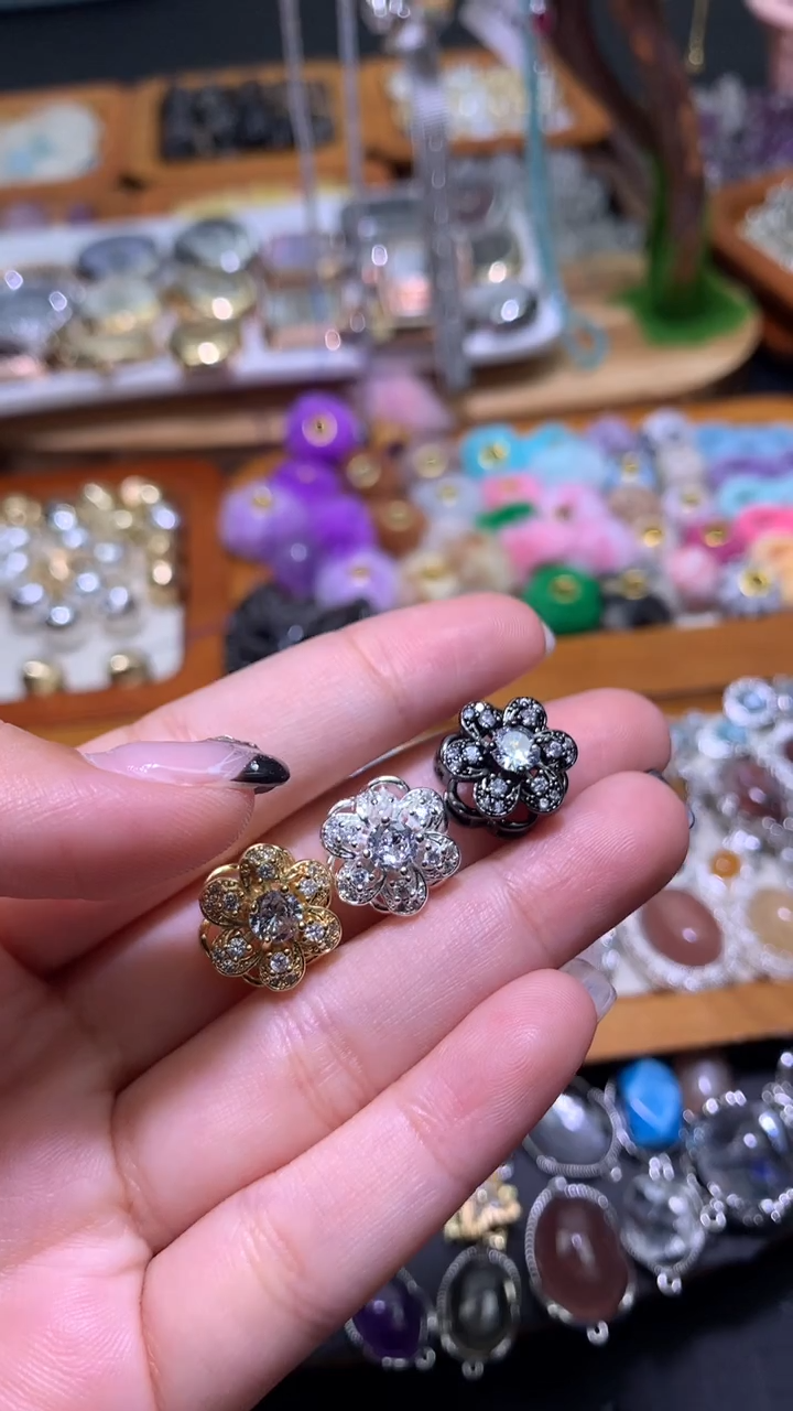 锆石合金花花转转9元1个 （下单备注颜色）