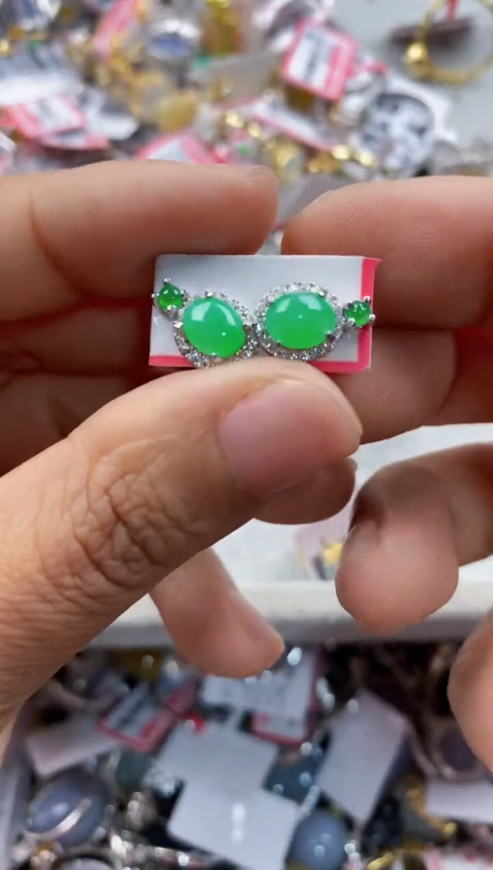 银S925镶嵌戒指翡翠333            1