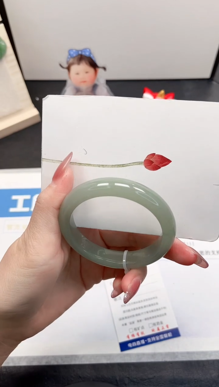 【闪购商品】石英质玉手镯未镶嵌197-56