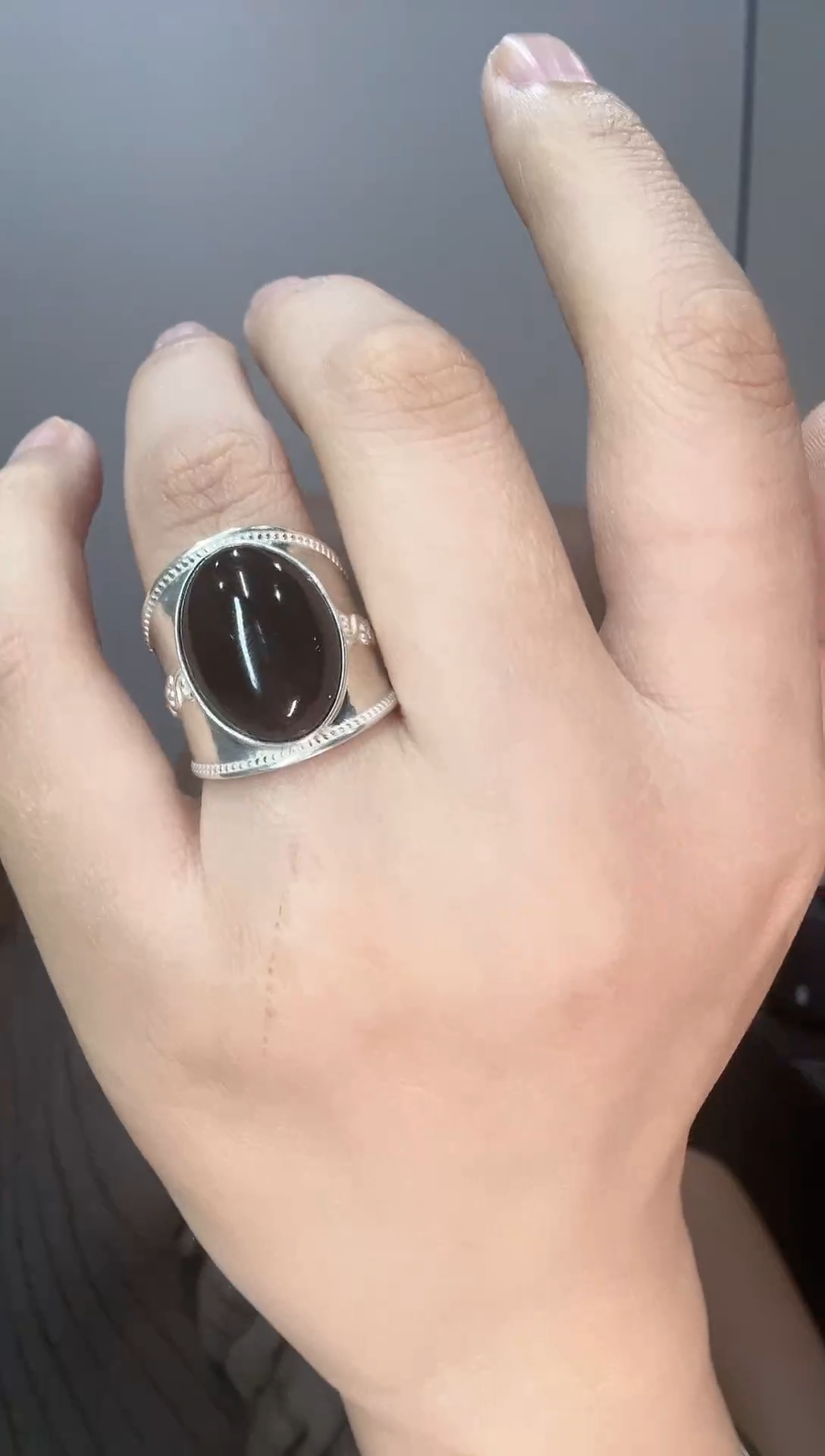 未镶嵌戒指和田玉和田玉戒指