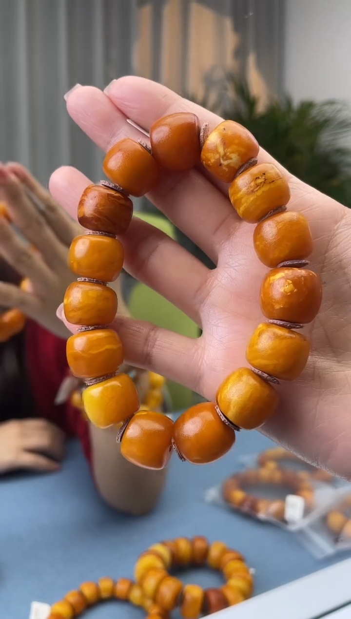 【闪购商品】蜜蜡珠宝奇石未镶嵌假一罚十，微瑕发一件037.16