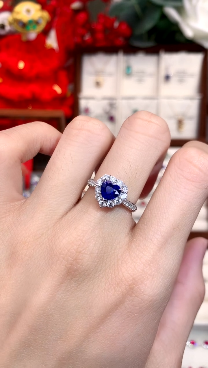 【闪购商品】蓝宝石戒指18K金镶嵌1.57ct/天然宝石/七天无理由