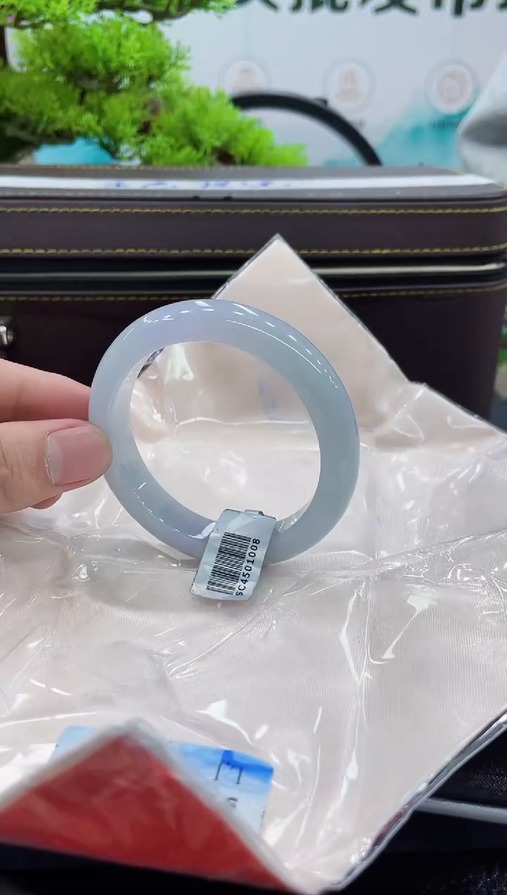 【闪购商品】翡翠手镯未镶嵌手镯