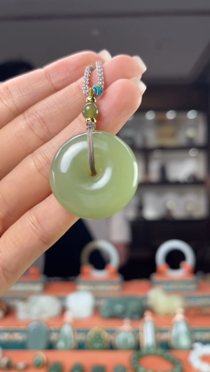 颈饰未镶嵌和田玉佩佩30mm左右