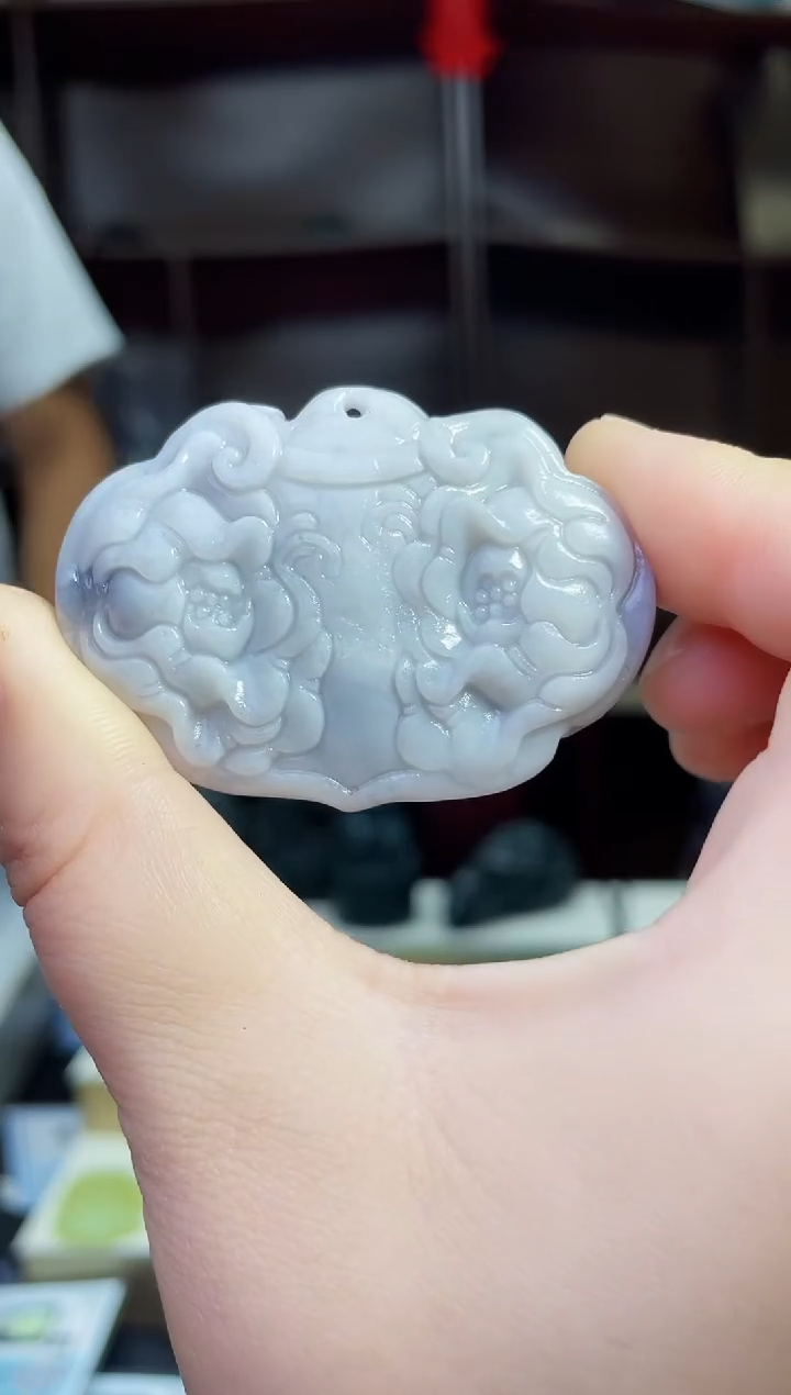 和田玉未镶嵌颈饰1