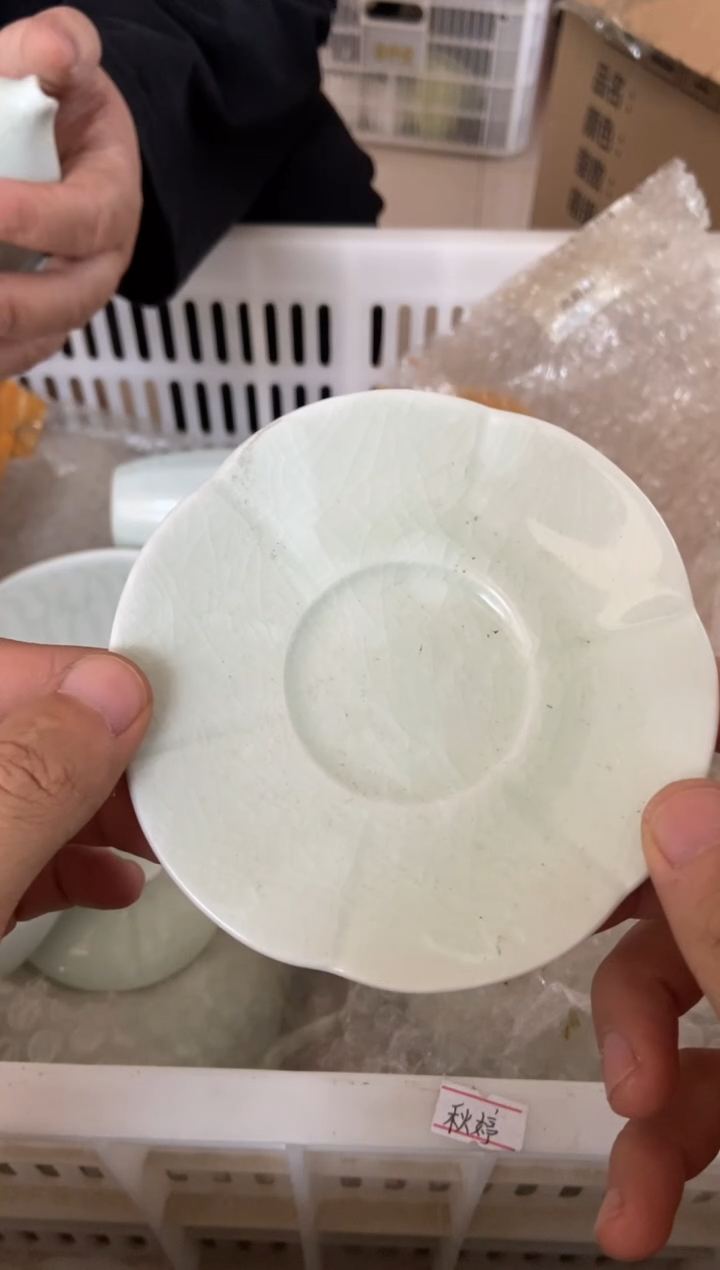 无运费险有瑕疵的摄影的产品有使用过的痕迹有点脏介意勿拍