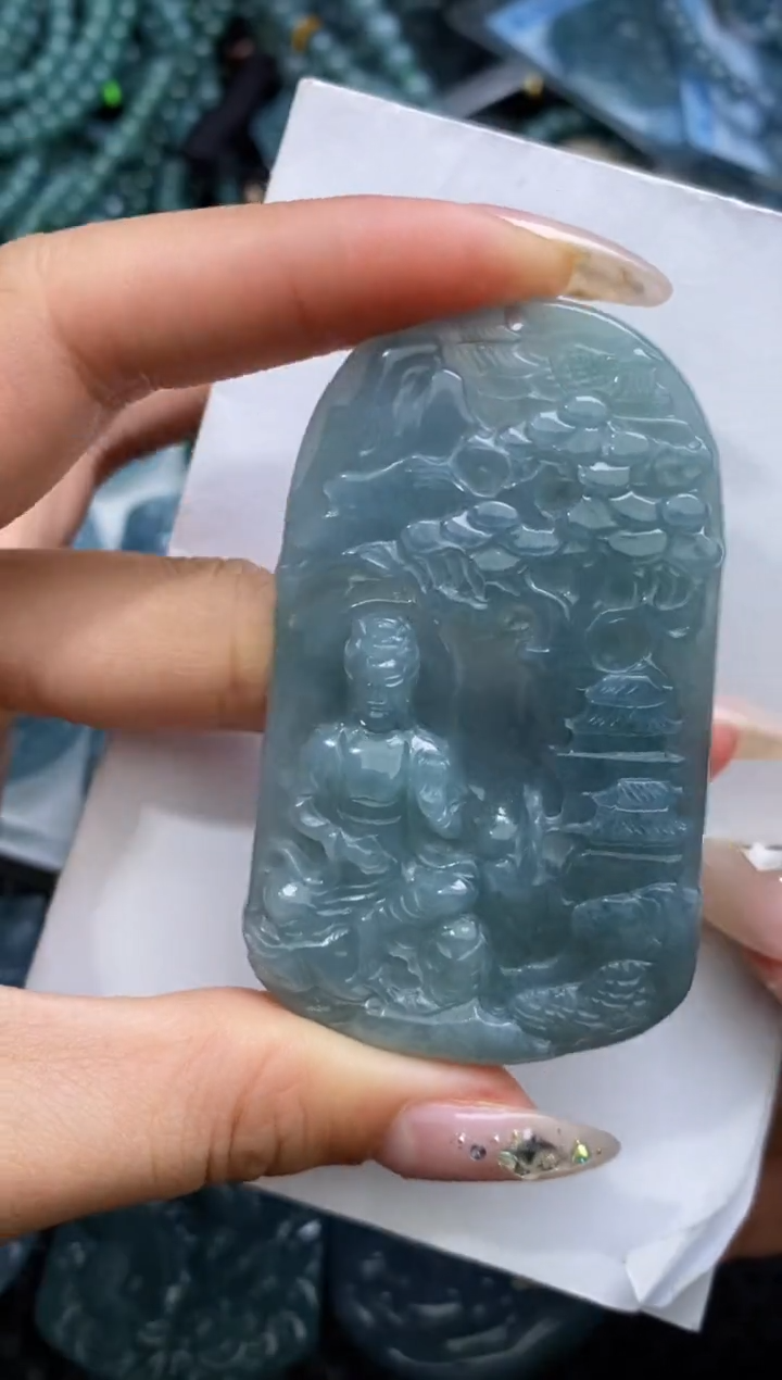 【闪购商品】翡翠颈饰未镶嵌          