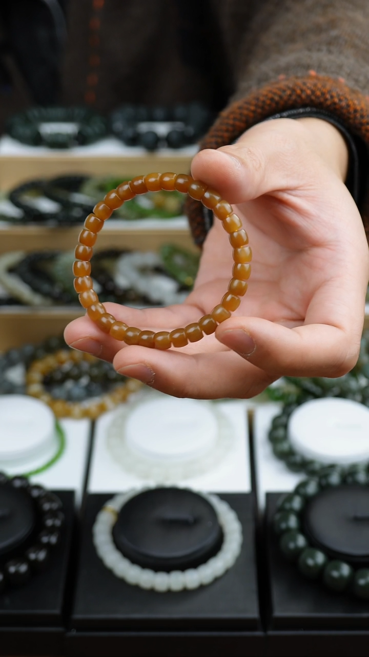 未镶嵌手串和田玉1