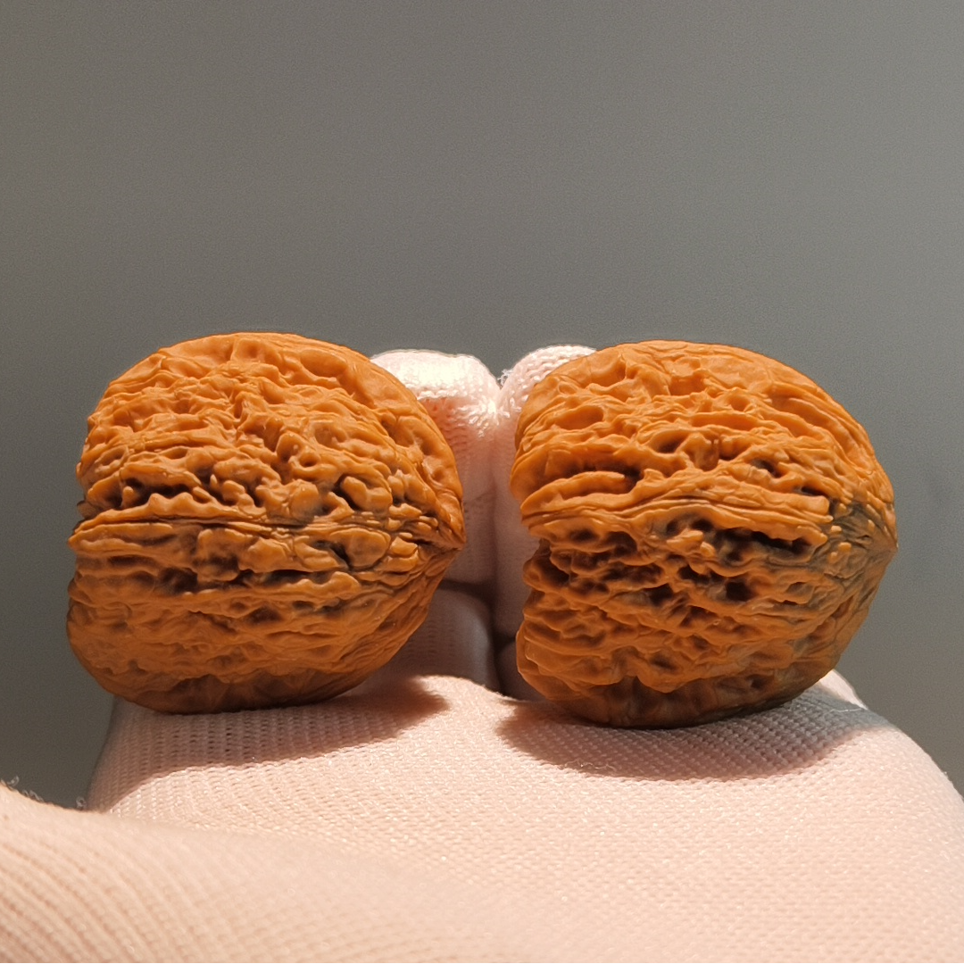 文玩核桃【凹底南疆石】40尺寸  008