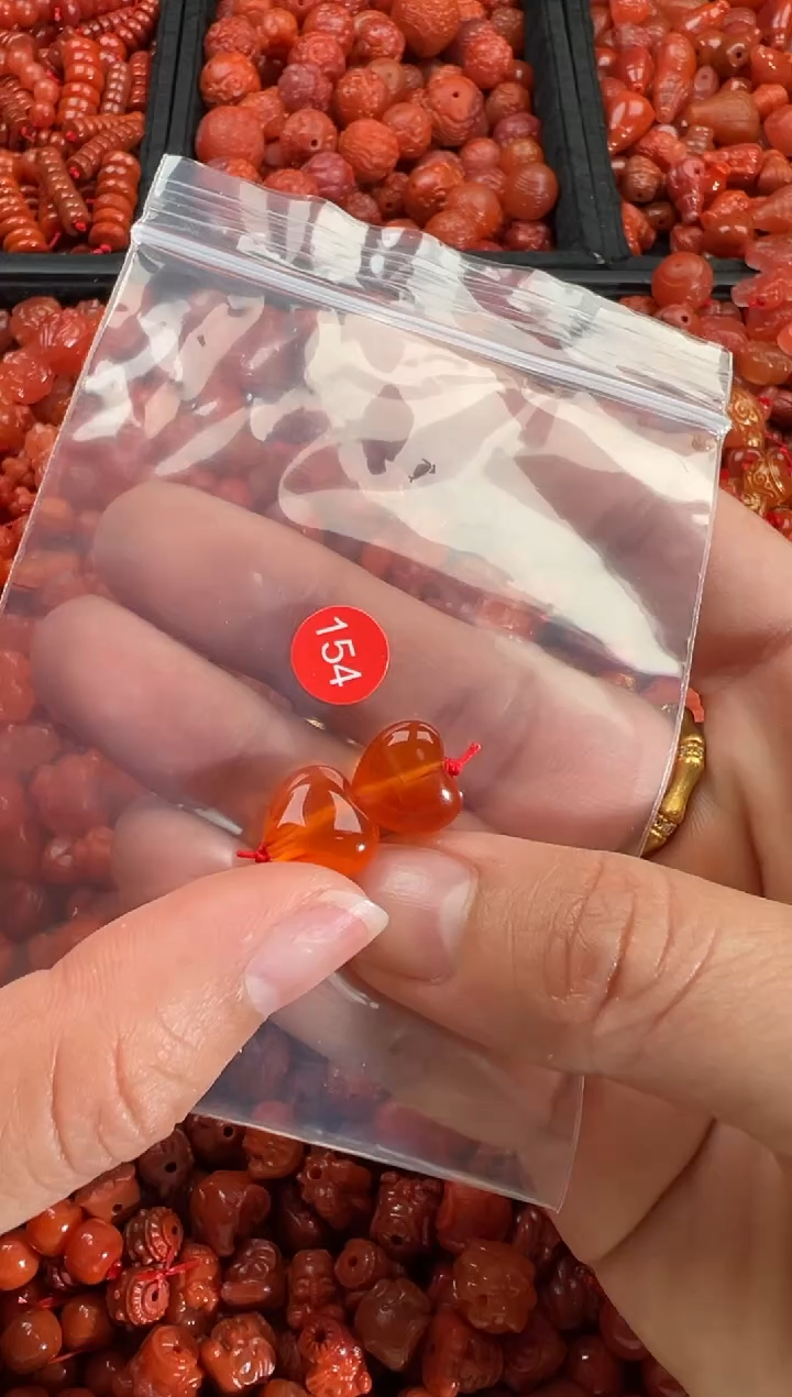 【闪购商品】南红玛瑙颈饰未镶嵌2