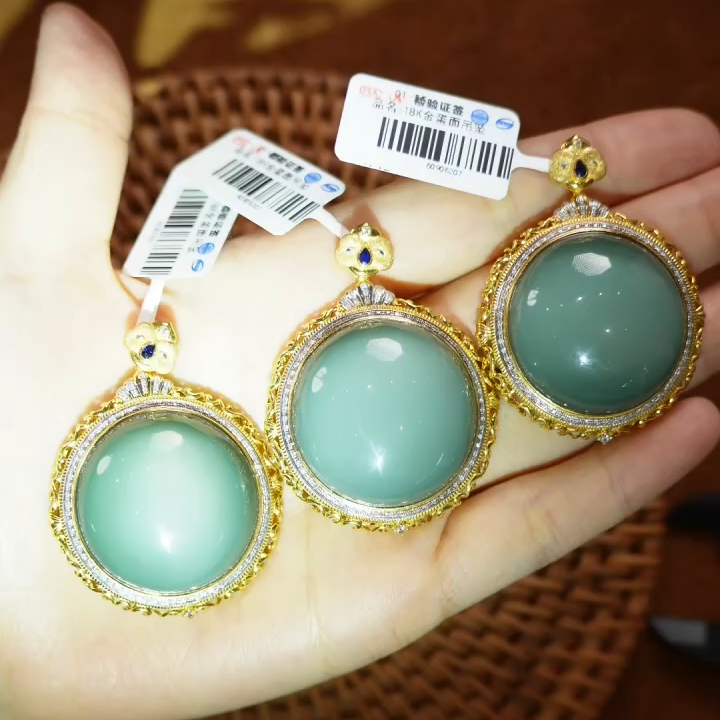 【熊总夫妇】收藏珍品级和田玉猫眼18K金蛋面吊坠多样性发一件