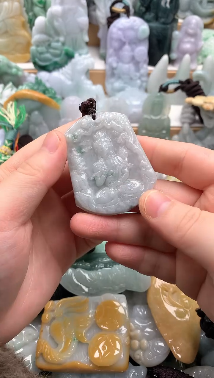 吊坠(不含链)未镶嵌翡翠1