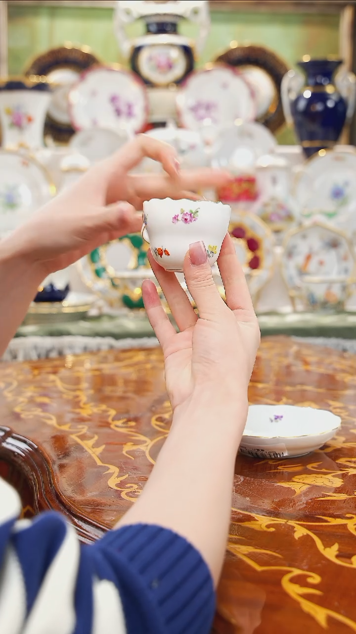 瓷左上角浮袋有精美杯垫！！