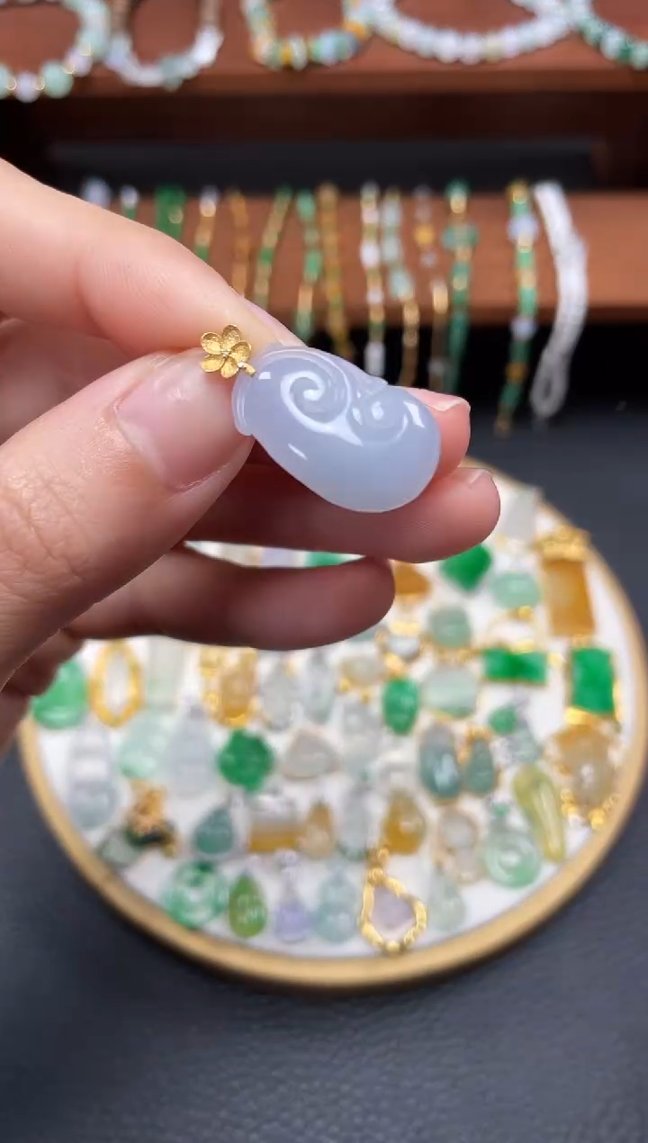 【闪购商品】翡翠吊坠(不含链)18K金镶嵌一个   JK331