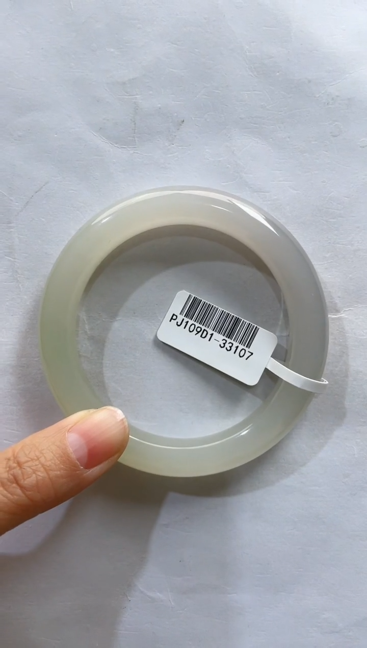 【闪购商品】和田玉手镯未镶嵌57+圈口