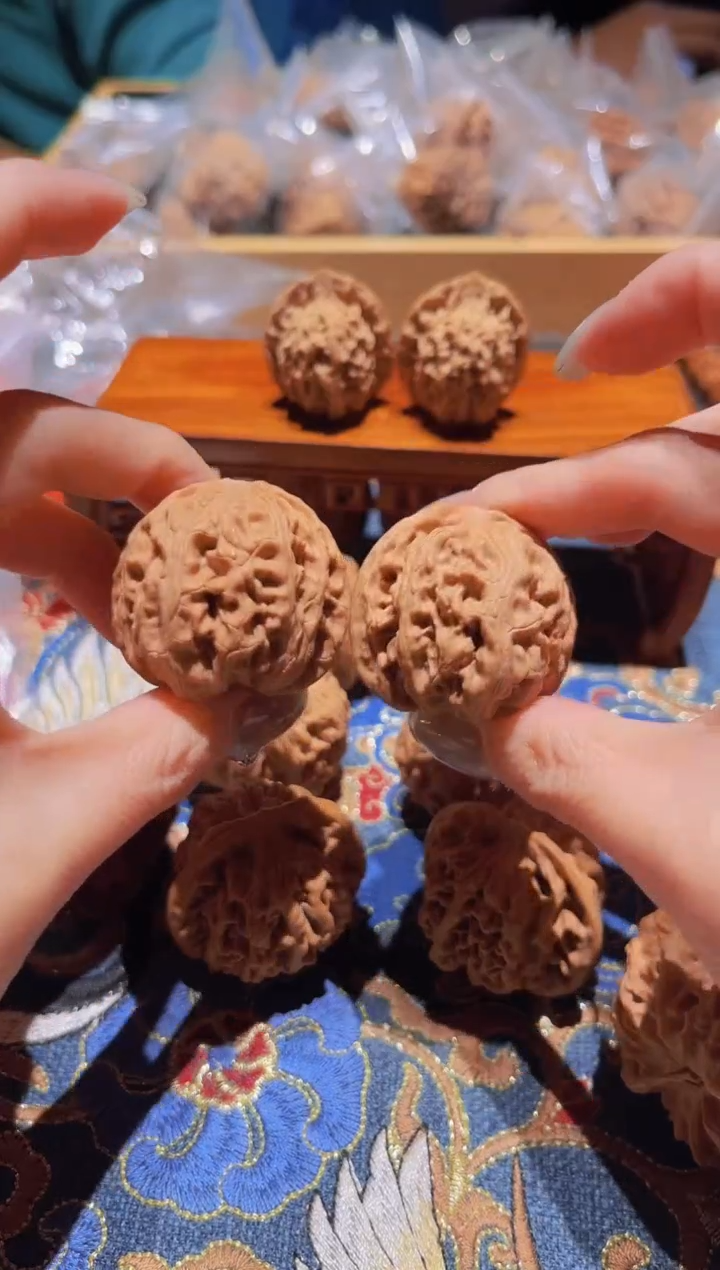 把件文玩核桃040苹果园37