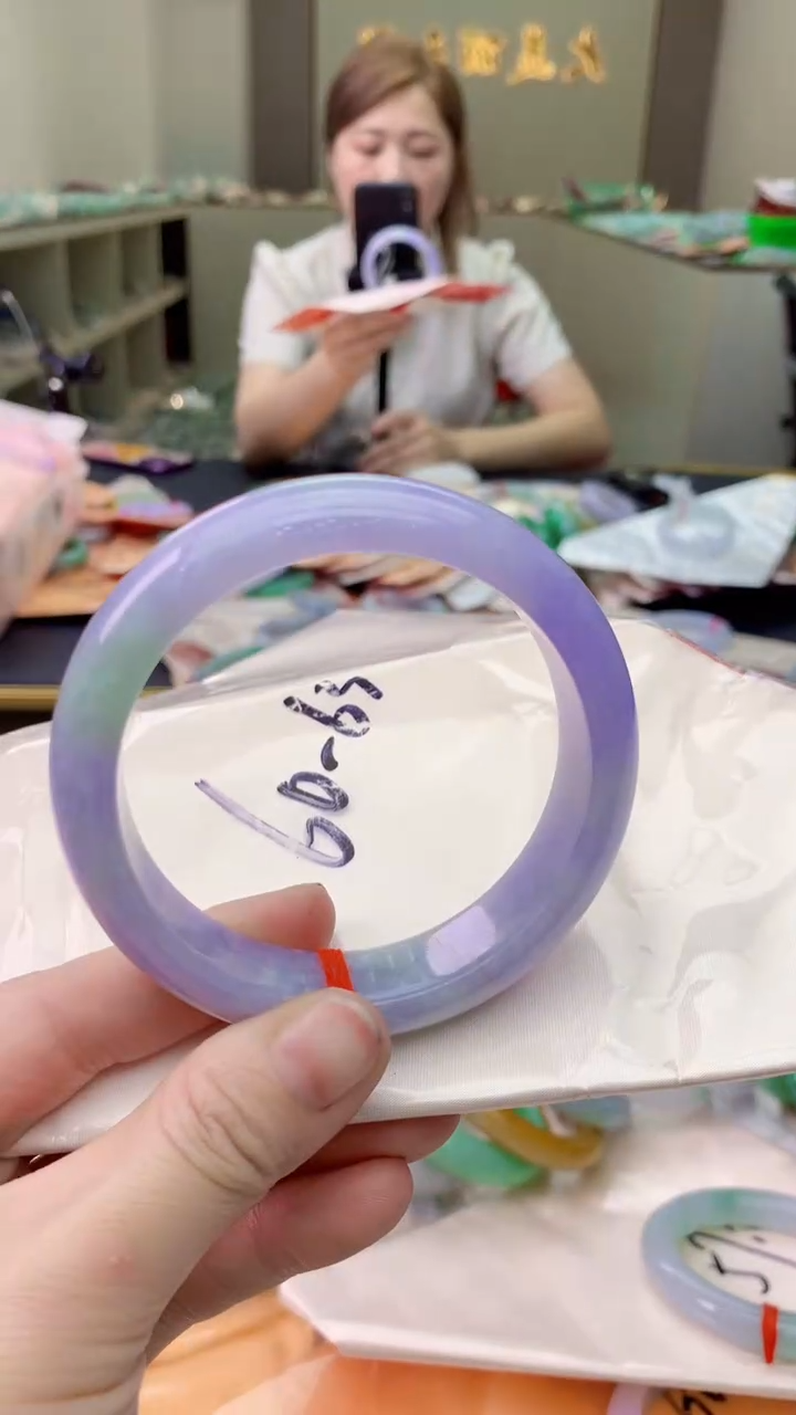 翡翠未镶嵌手镯0163114349