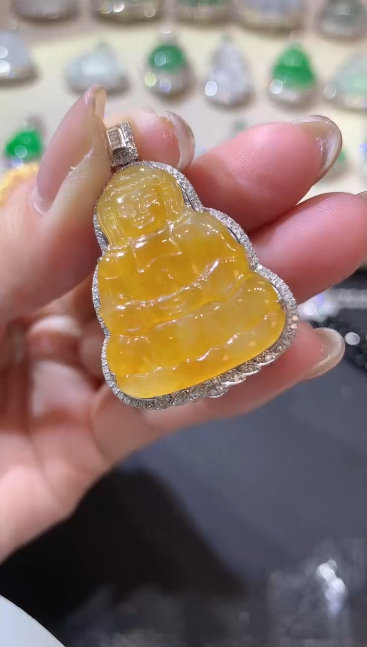 【闪购商品】翡翠吊坠(不含链)18K金镶嵌C30