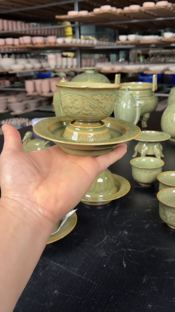 耀州窑仰山缠枝牡丹杯托+小杯