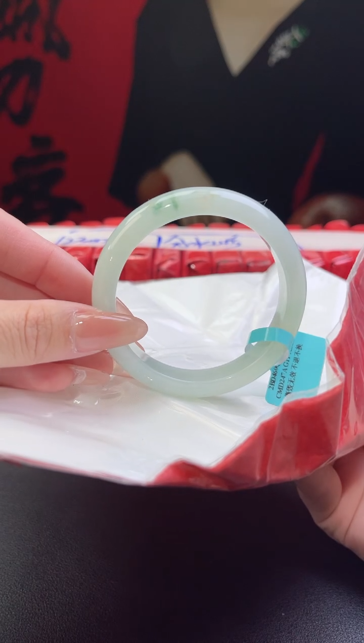 【闪购商品】翡翠手镯未镶嵌1翡翠手镯