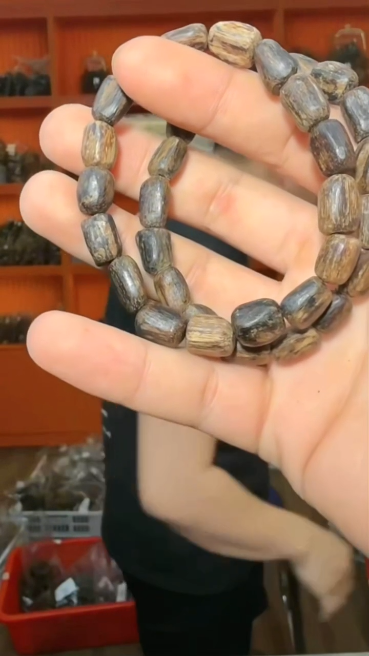 沉香手串21号文莱沉水多样性发一