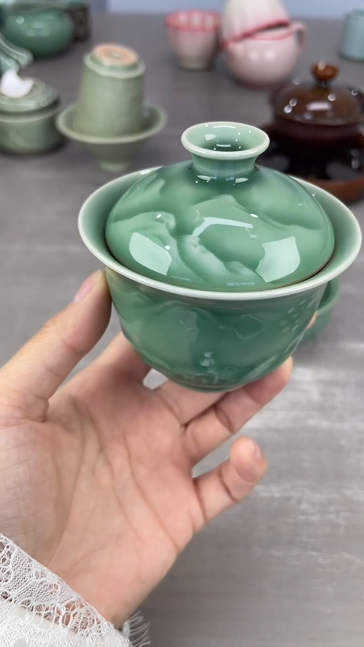 青瓷仓储福利清仓