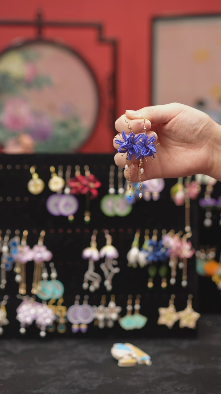 刺绣大***妞非遗绒花手工饰品