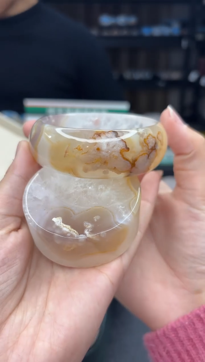 【闪购商品】石英质玉手镯未镶嵌967（62圈赠送镯心）